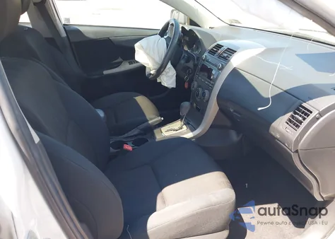 2011 Toyota Corolla S z USA, uszkodzony, nr VIN 2T1BU4EE3BC729367